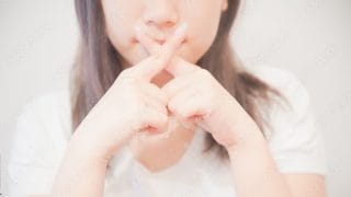 職場で信頼を失う人の特徴10選｜評価されないのは能力不足ではない